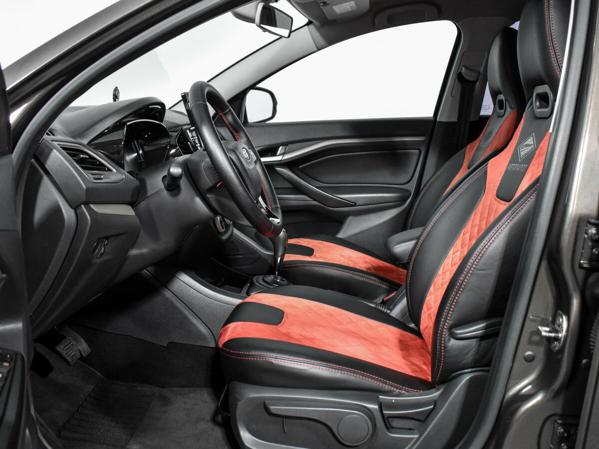 Купить Lada (ВАЗ) Vesta SW I, 2018, 107 000 км, фото №10