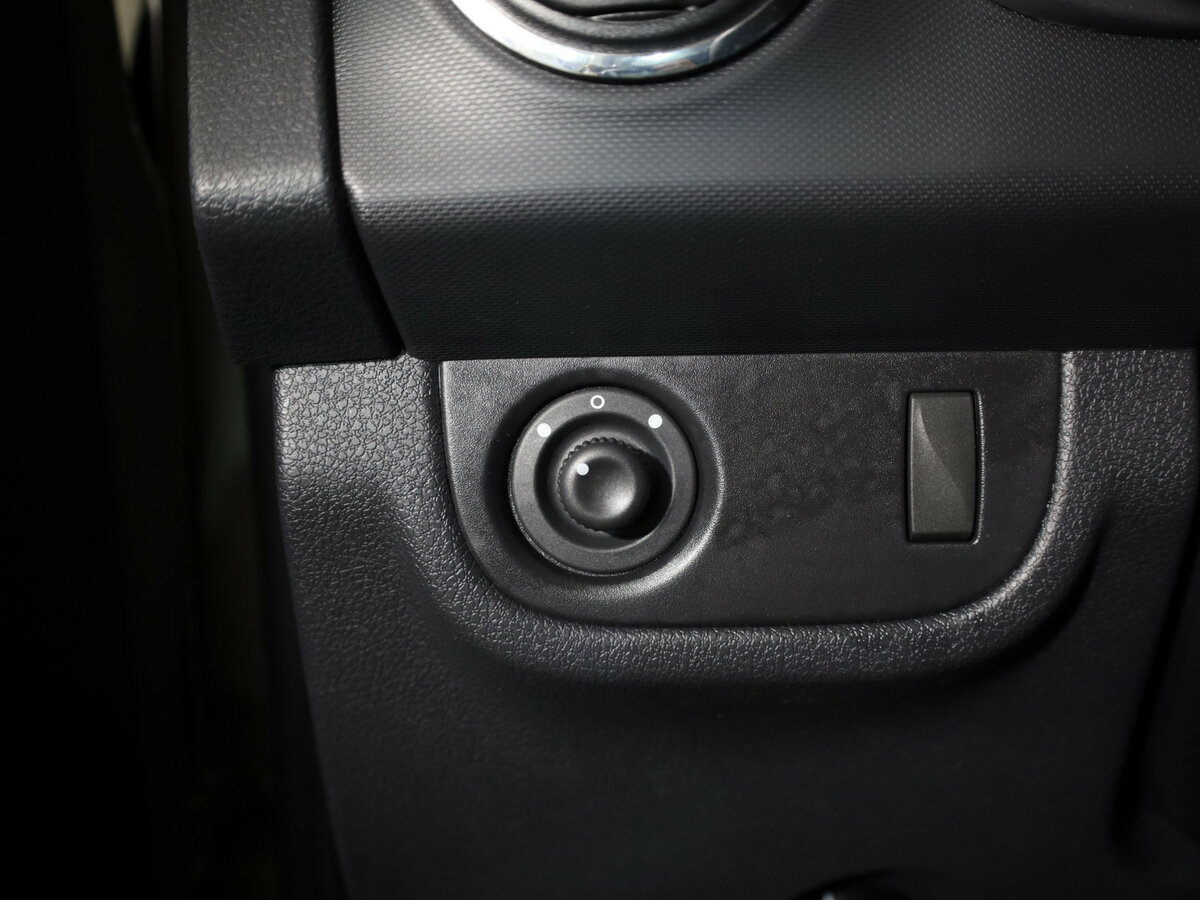 Купить Renault Logan II, 2015, 151 425 км, фото №16