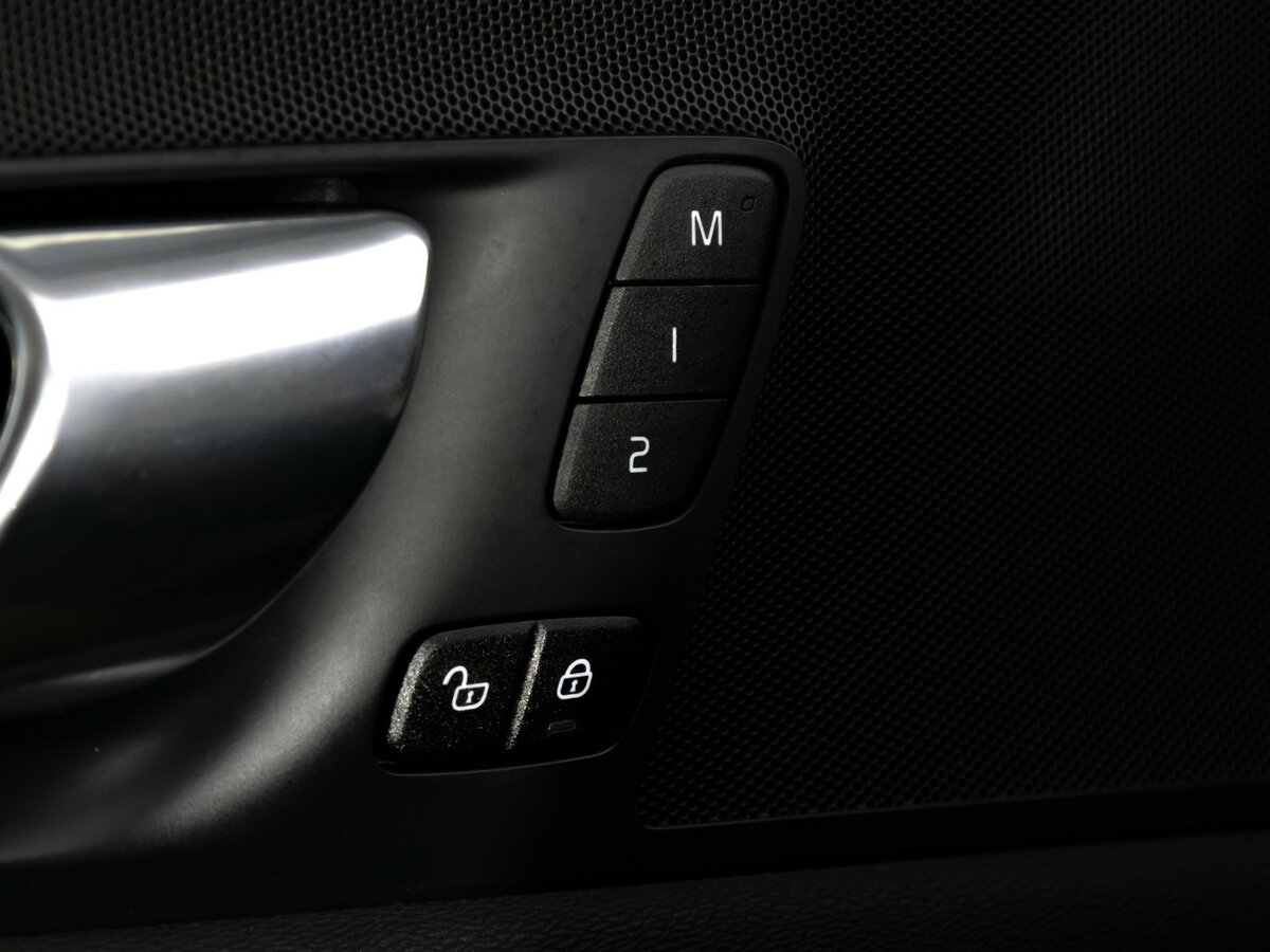 Купить Volvo XC60 II, 2019, 145 580 км, фото №15